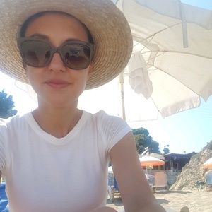 Meet your Posher, Stefania